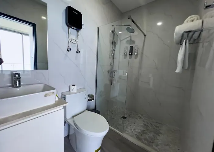 The Bloom - Oceanfront King 4*